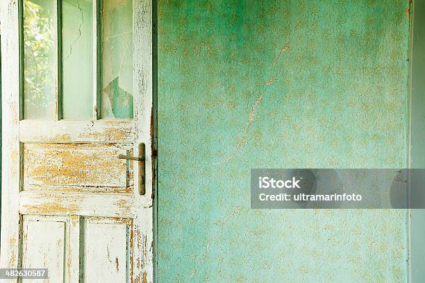 Antigo Fundo De Grunge Interior De Cozinha - Fotografias de stock e mais imagens de Branco - Branco, Cor verde, Cozinha