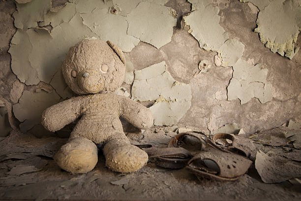 istock Chernobyl - Teddy bear in abandoned house 482646070