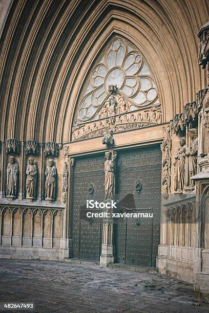 Catedral De Tarragona Foto de stock y más banco de imágenes de Arquitectura - Arquitectura, Brocado, Catedral