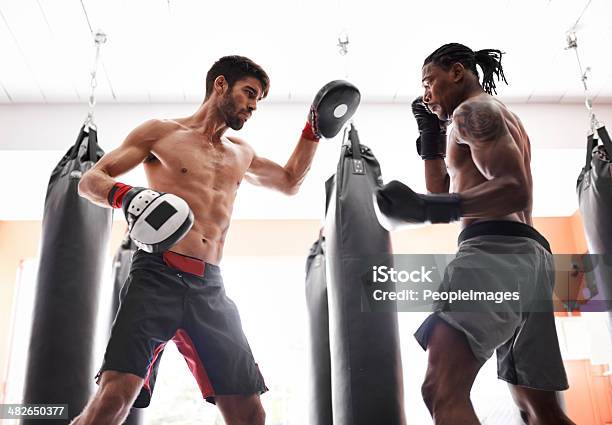 Foto de Não Tem Limites Exercício e mais fotos de stock de Academia de ginástica - Academia de ginástica, Adulto, Afro-americano