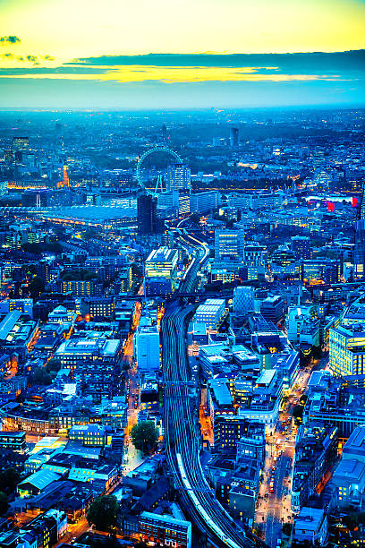 ロンドン、西洋の部品 - london england thames river millennium wheel aerial view ストックフォトと画像