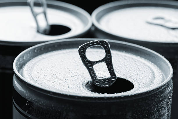 istock Aluminum cans with water drops 482661195