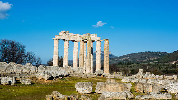 istock Ancient Temple of Zeus in the Nemea 482661805