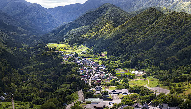 vista de yamadera valley, miyagi, japón. - región de tohoku fotografías e imágenes de stock