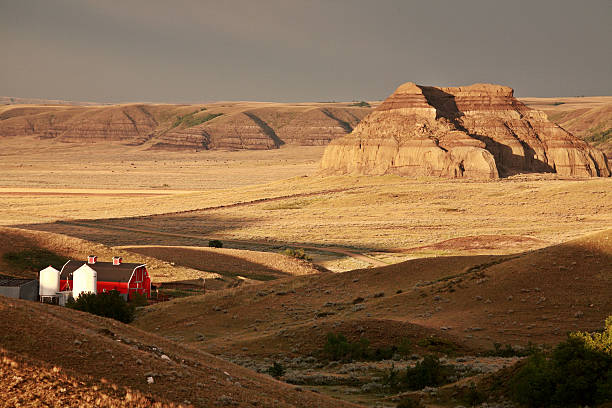 istock Castle Butte in Big Muddy Valley of Saskatchewan 482675847