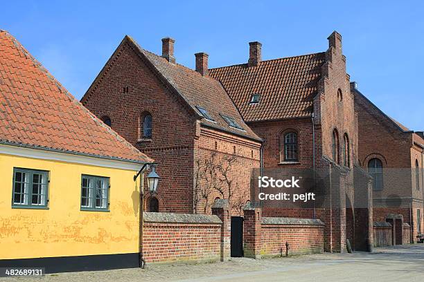 Los Círculos Académicos Soranasorø Akademi La Puerta Interna Foto de stock y más banco de imágenes de Dinamarca
