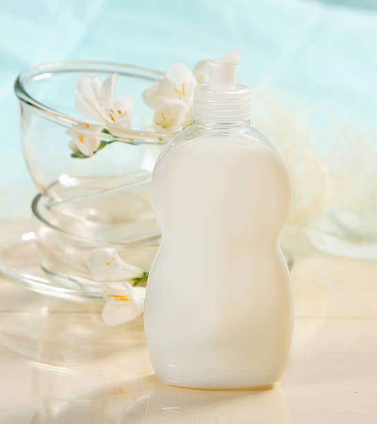 istock Full bottle of white dish washing 482698346