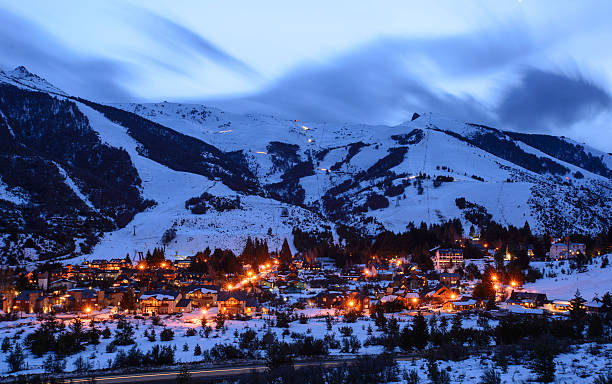 villa catedral ski resort - bariloche foto e immagini stock