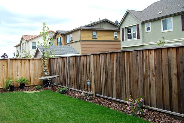 istock The Neighborhood 482708503
