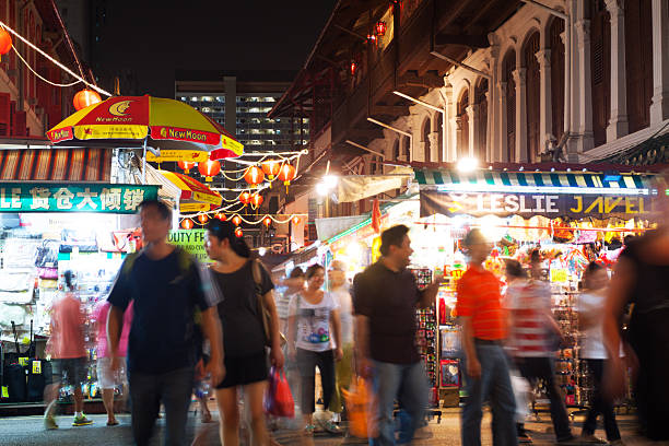 nacht in chinatown - editorial asia singapore tourist stock-fotos und bilder