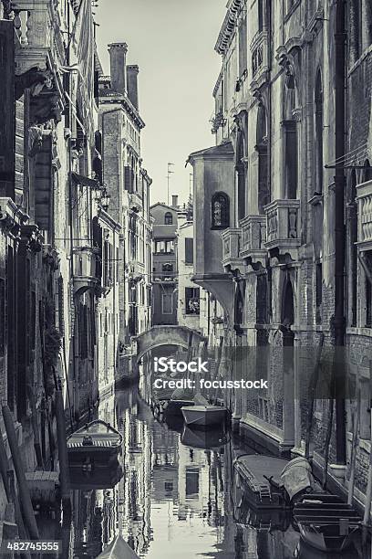 Gran Canal De Venecia Detalle Foto de stock y más banco de imágenes de Agua - Agua, Aire libre, Arquitectura