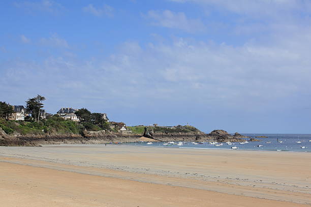istock Saint-Lunaire in Brittany, France 482753580