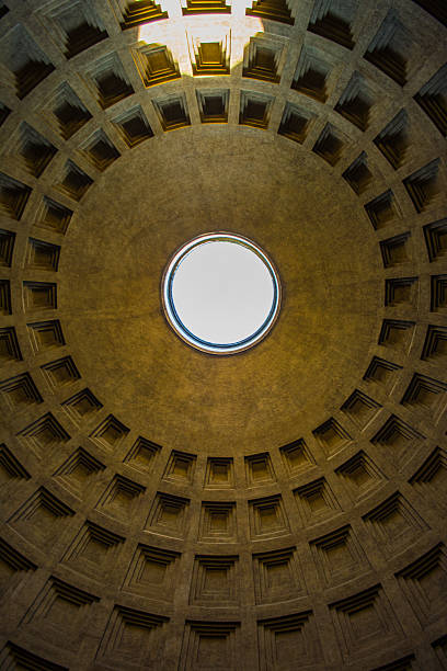 istock Cupola of Pantheon with the famous light ray 482763190