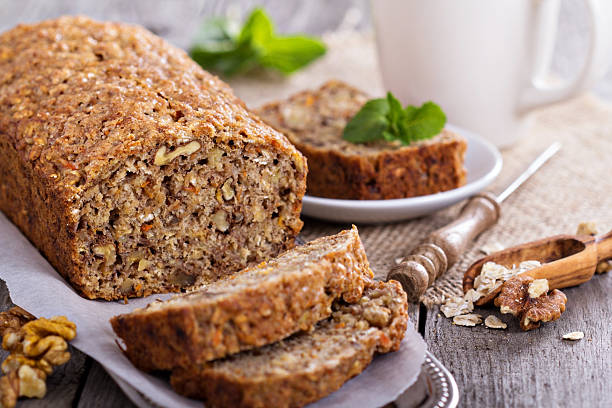 wegańska chleb bananowy marchewki - carrot vegetable portion cross section zdjęcia i obrazy z banku zdjęć