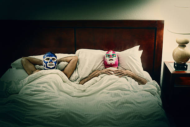 mexikanisches wrestling schlafenszeit - fetischismus stock-fotos und bilder