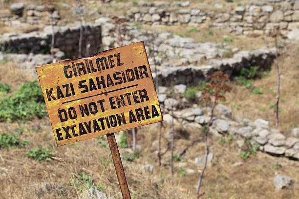 istock Excavation Area Warning Sign 482782069