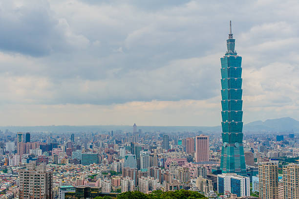 istock Skyline of Taipei city 482783847