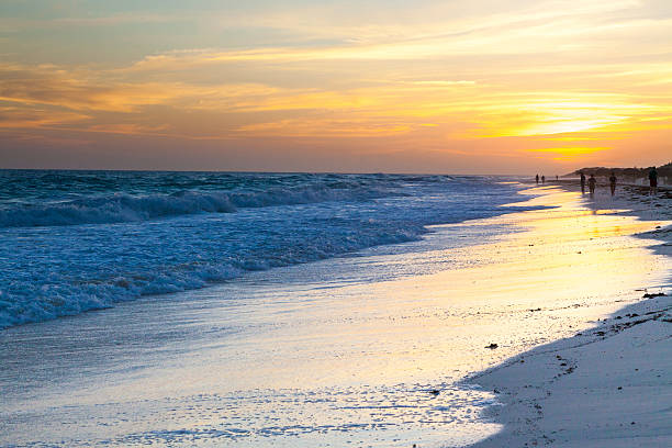 istock Beautiful sunset over the ocean 482785316
