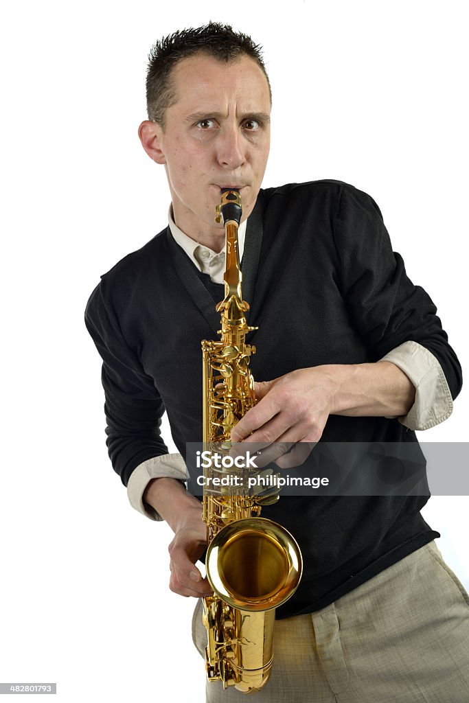 Jovem tocando o Saxofone - Foto de stock de Adulto royalty-free