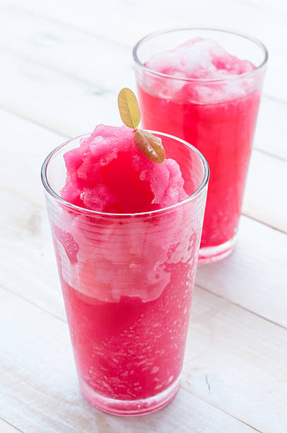 istock Shave ice - hawaiian shaved ice dessert 482819400