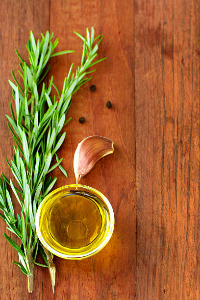 istock rosemary, oil and garlic 482823236