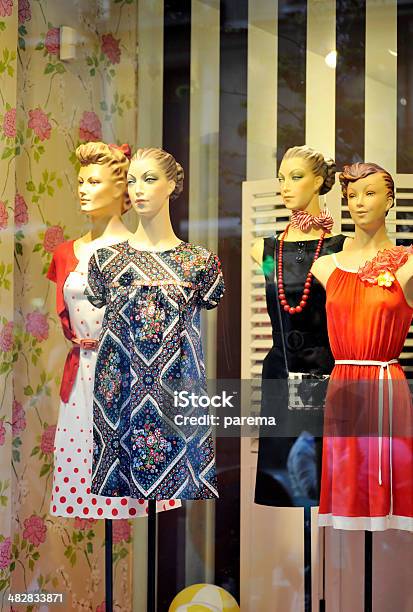 구식이다 Mannequins 및 윈도쇼핑 고풍스런에 대한 스톡 사진 및 기타 이미지 - 고풍스런, 의류 매장, 부티크