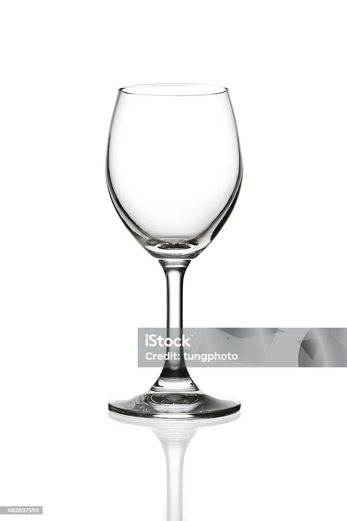 Bicchiere da vino vuota isolato - Foto stock royalty-free di Bicchiere