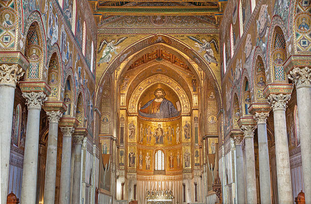 palermo-main nave de monreale catedral. - architectural feature architecture cathedral catholicism fotografías e imágenes de stock