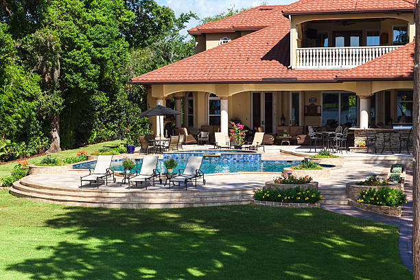 istock Outdoor Living 482855265