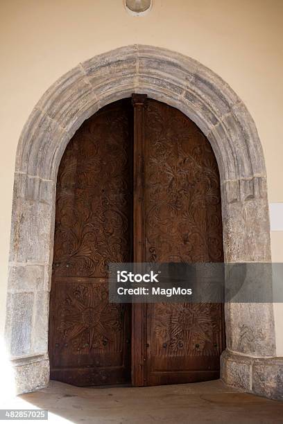 Puerta Gótico Foto de stock y más banco de imágenes de Antiguo - Antiguo, Arquitectura, Casualidad