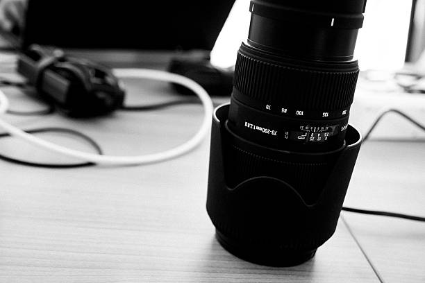 istock Telephoto lens on desk 482878097