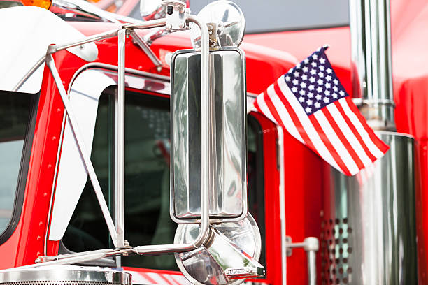 istock Semi Truck With American Flag 482879397