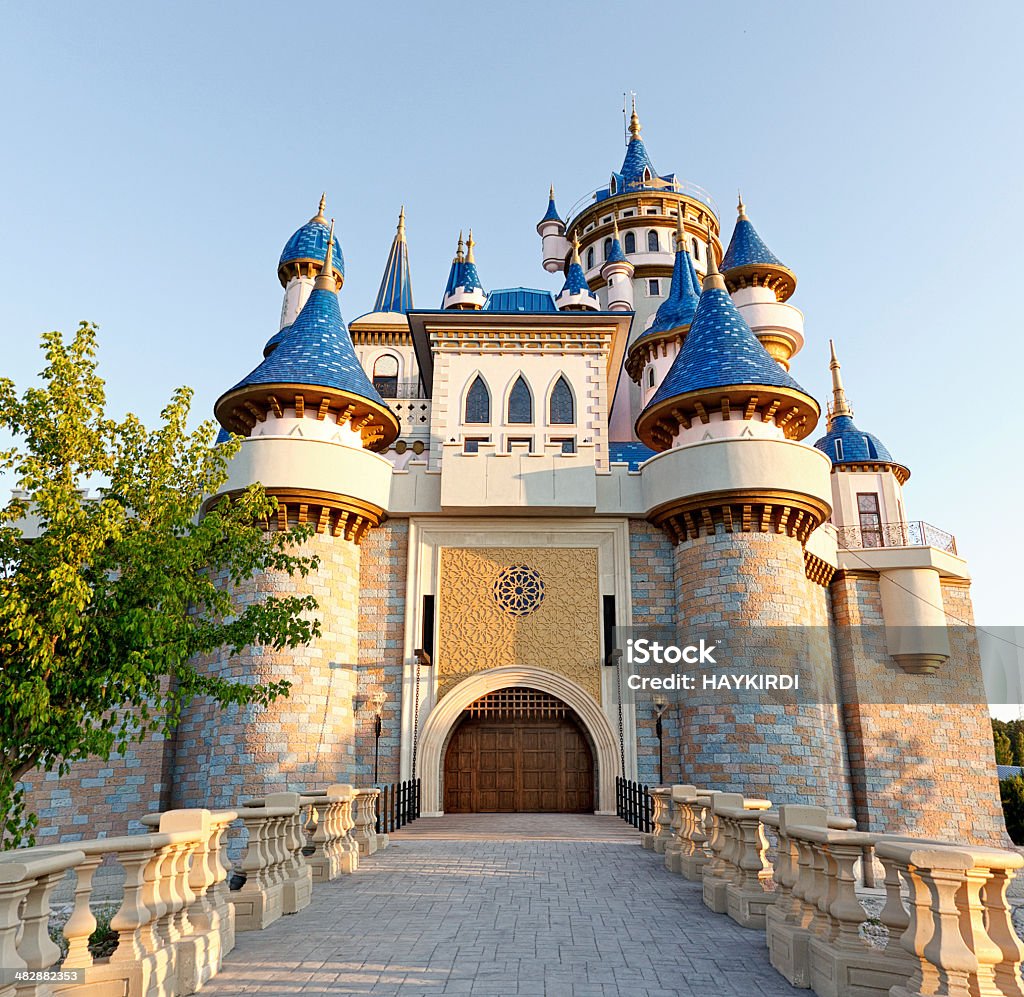 Castelo de conto de fadas - Foto de stock de Castelo royalty-free