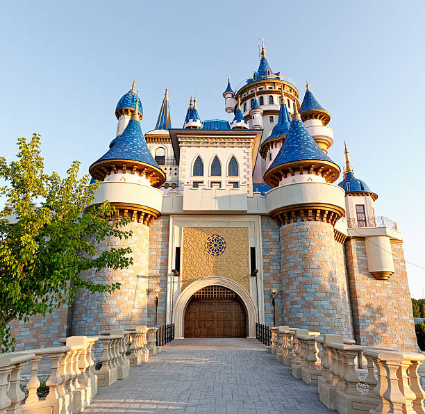 castelo de conto de fadas - fairy tale imagens e fotografias de stock