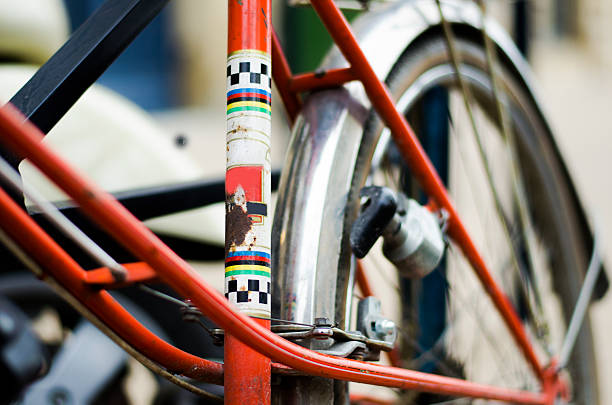 rusty de bicicleta - ten speed bicycle imagens e fotografias de stock