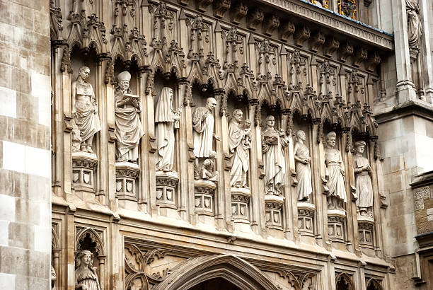 istock Statues of Martyrs 482903259
