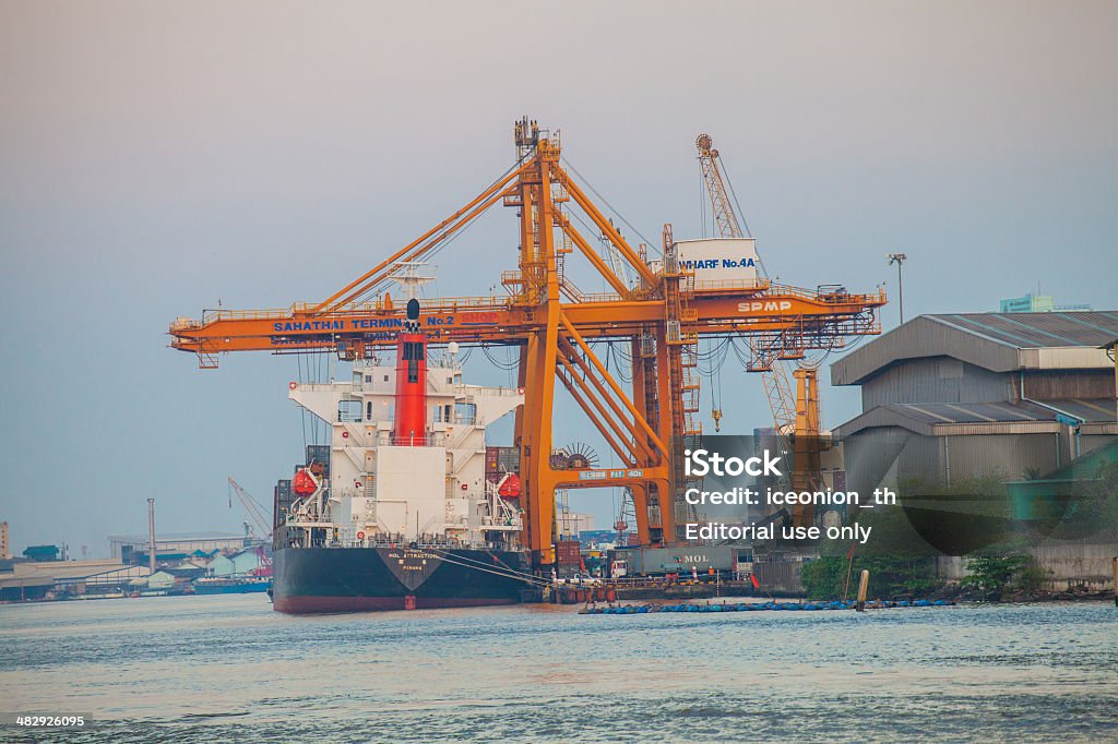 Navio de carga - Foto de stock de Vista Frontal royalty-free