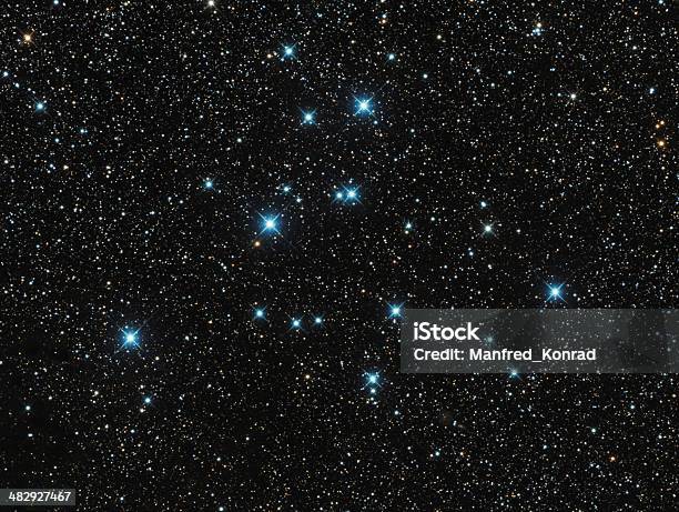 Photo libre de droit de Star Cluster De Constellation Swan banque d'images et plus d'images libres de droit de Affluence - Affluence, Astronomie, Ciel