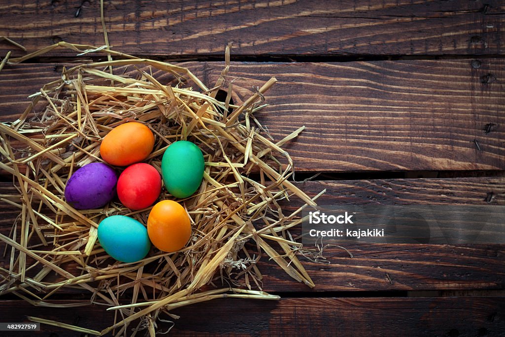 Coloridos huevos de Pascua - Foto de stock de Acontecimiento libre de derechos