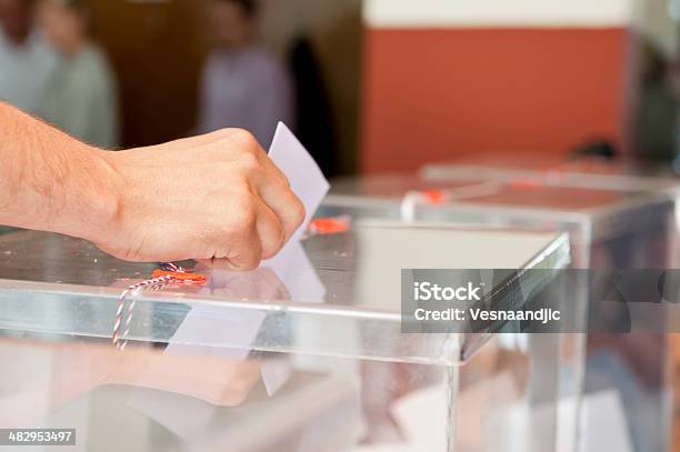 Votazione - Fotografie stock e altre immagini di Urna elettorale - Urna elettorale, Elezione, Votazione