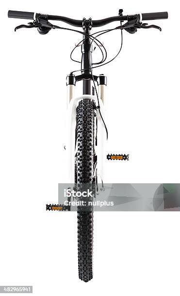 Bicicleta De Montanha Com 29 Cm De Rodas Em Branco - Fotografias de stock e mais imagens de Bicicleta - Bicicleta, Ciclismo, Visão Frontal