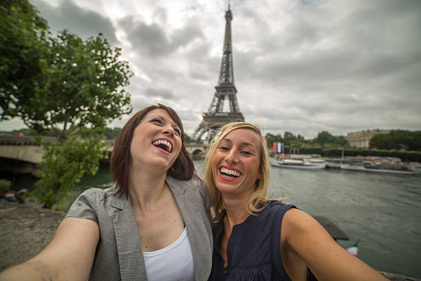 istock Young women taking a selfie in Paris 482983334