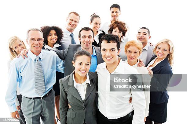 Foto de Retrato De Um Grande Grupo De Pessoas De Negócios e mais fotos de stock de Grupo de Pessoas - Grupo de Pessoas, Comércio - Ocupação, Trabalho de Equipe