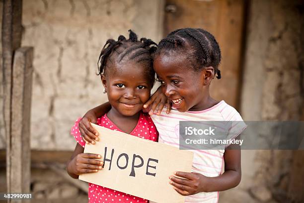 Le Ragazze Africane - Fotografie stock e altre immagini di Africa - Africa, Bambino, Cultura africana