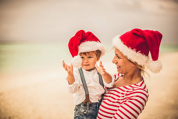 istock Celebrating holidays on the beach 483014820