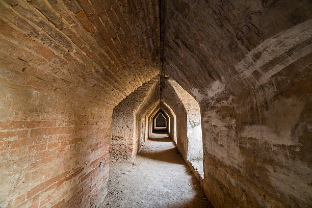 istock Bon Zan Monastery - Inwa 483024322