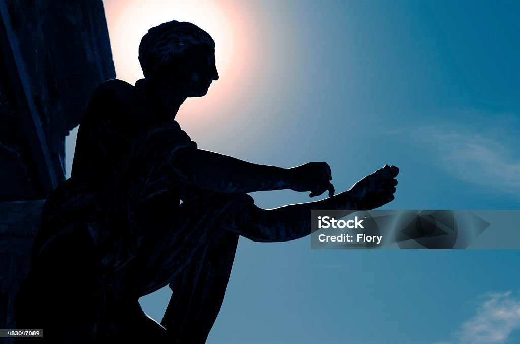 Controluce di Dio Apollo Statua di Pompei - Foto stock royalty-free di Antico - Condizione