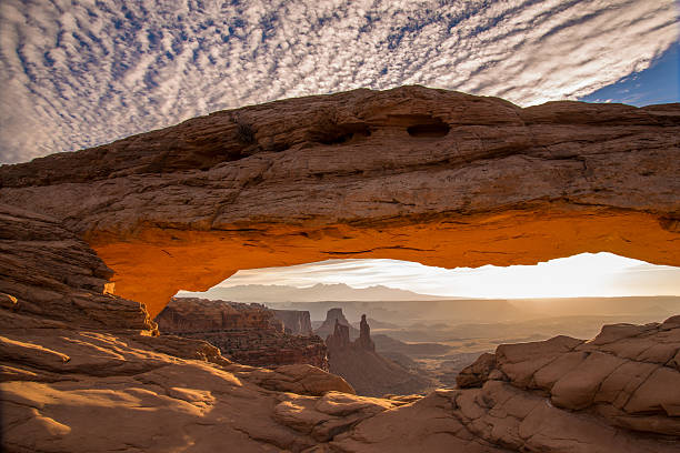 Cтоковое фото Sun светятся в Mesa Arch в Каньонлэндс