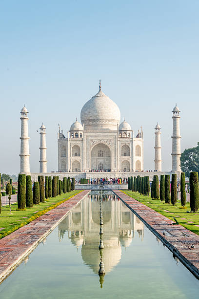 taj mahal agra, el monumento de la india - marble geometric shape spirituality travel destinations fotografías e imágenes de stock