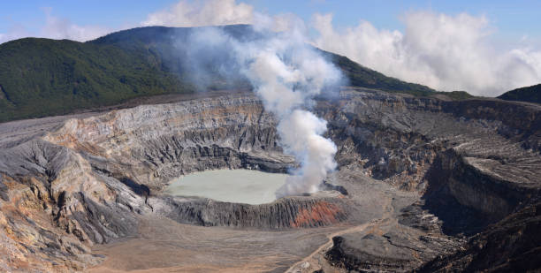 istock Poas Volcano, Costa Rica 483076905